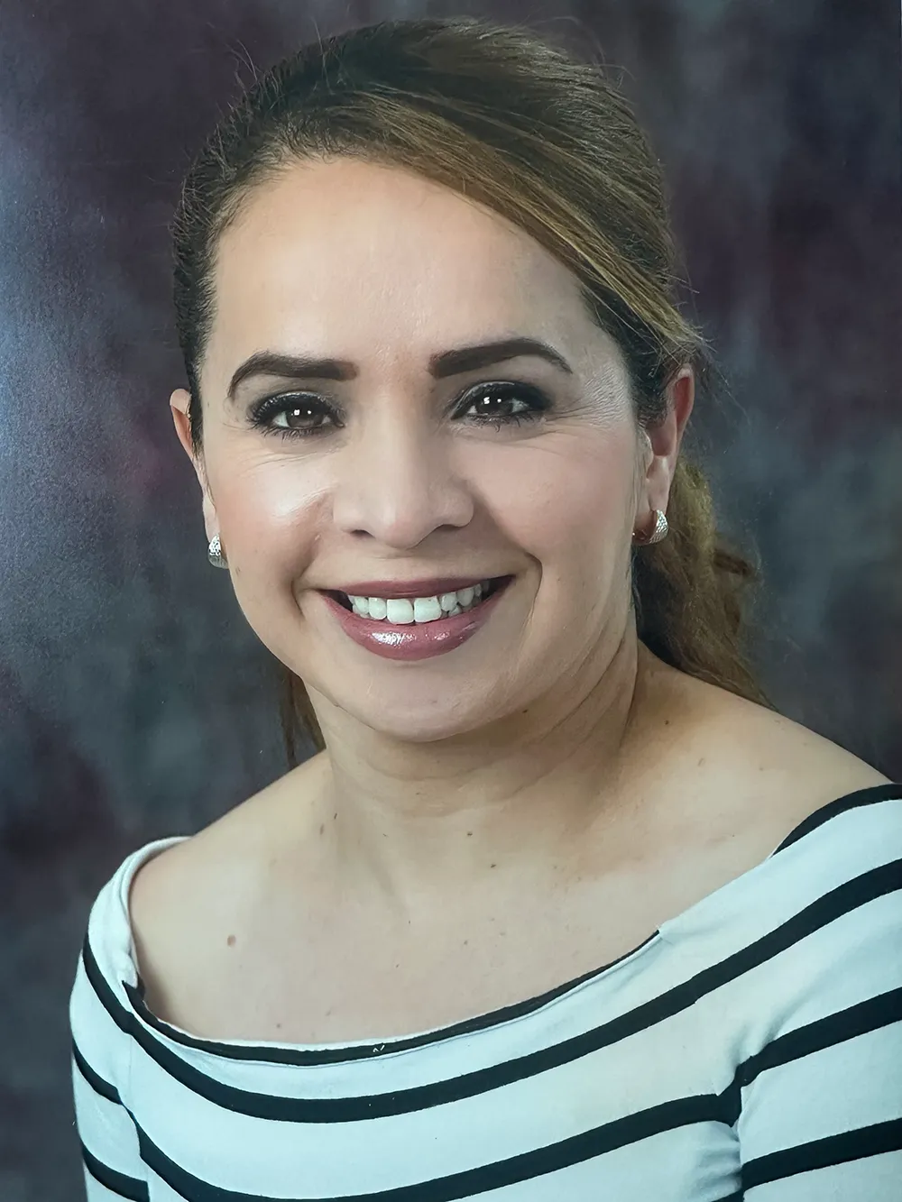 Mar&iacute;a Jeanelli Salazar Vel&aacute;zquez, Directora General del Instituto Quetzal Internacional